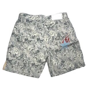 Boohoo Man Shorts Mens 32 Button Fly Camo Painted Flaming Star Camouflage‎
